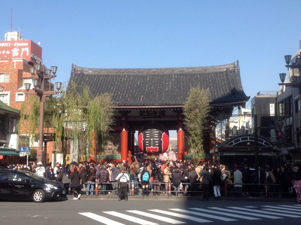 外国人観光客の出入国管理厳格化　閣議決定